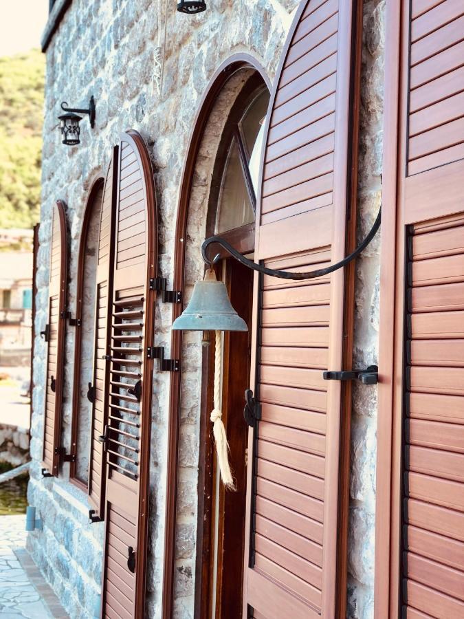Hotel Carrubba Vùng duyên hải Vùng duyên hải Donja Lastva Ngoại thất bức ảnh