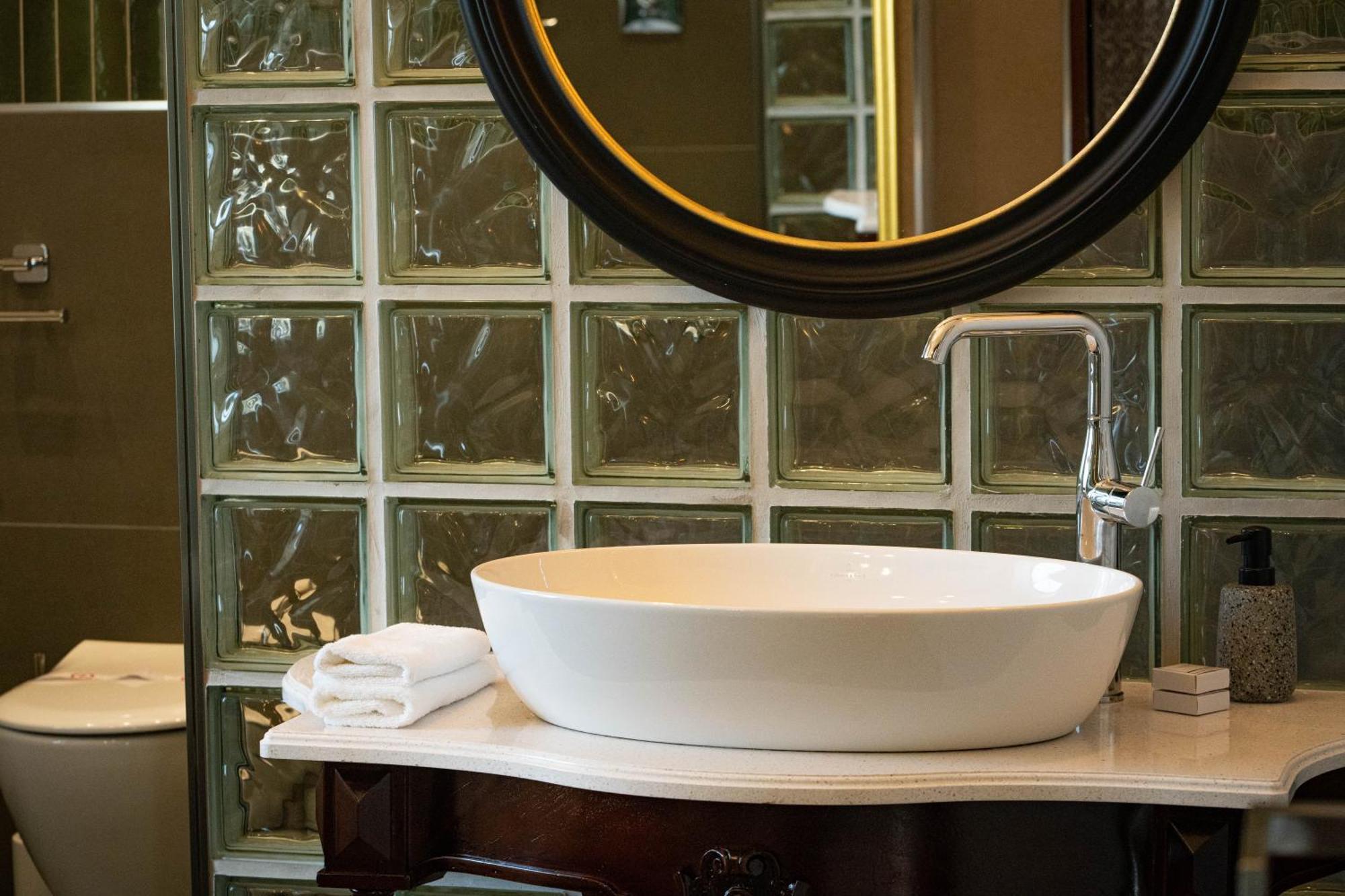 Hotel Carrubba Vùng duyên hải Vùng duyên hải Donja Lastva Phòng bức ảnh